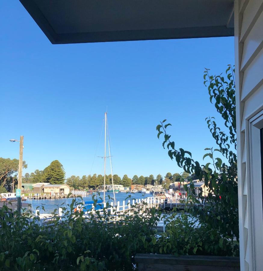 The Boatshed Waterfront B&B Port Fairy Exteriör bild